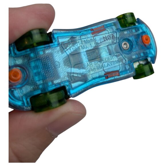 Hot Wheels Clear‎ Speeder - 2014 - Picture 9 of 9
